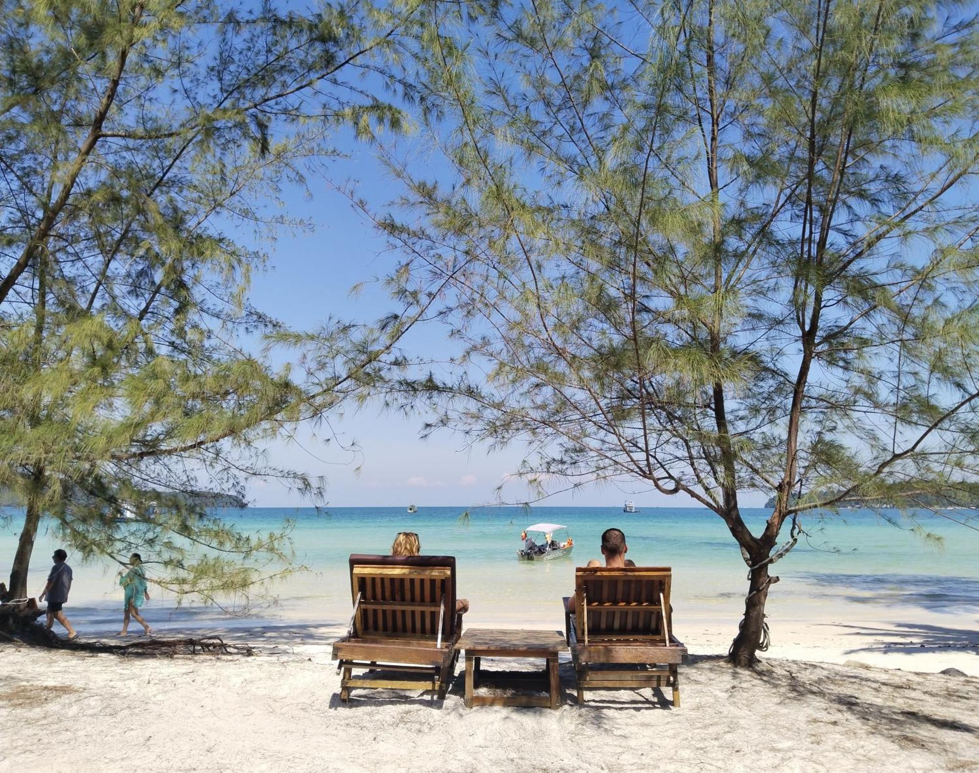 Green Blue Beach Hostel Koh Rong Sanloem Exterior photo